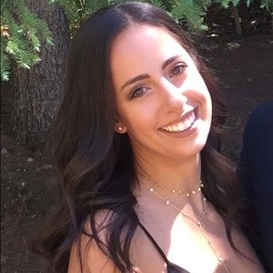 Meet your Posher, Dana